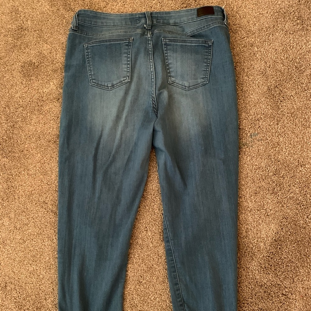 Jeans - Picture 2 of 3